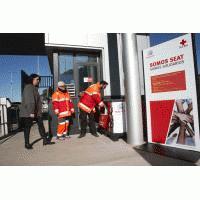 SEAT y sus trabajadores donan a Cruz Roja Española 2,3 toneladas de alimentos