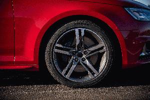 Bridgestone präsentiert den neuen UHP-Reifen Potenza Sport: Mehr als nur  ankommen – sicher, dynamisch, leistungsstark @ ReifenDirekt.de